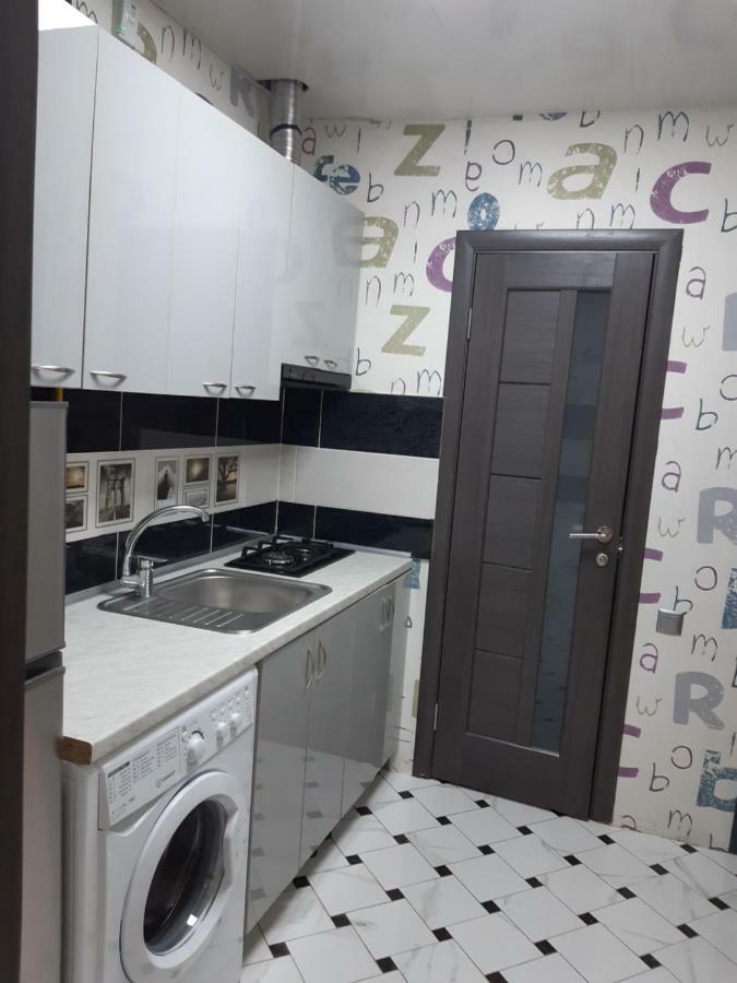 Квартира Студія Подобово 1 Lviv Buitenkant foto